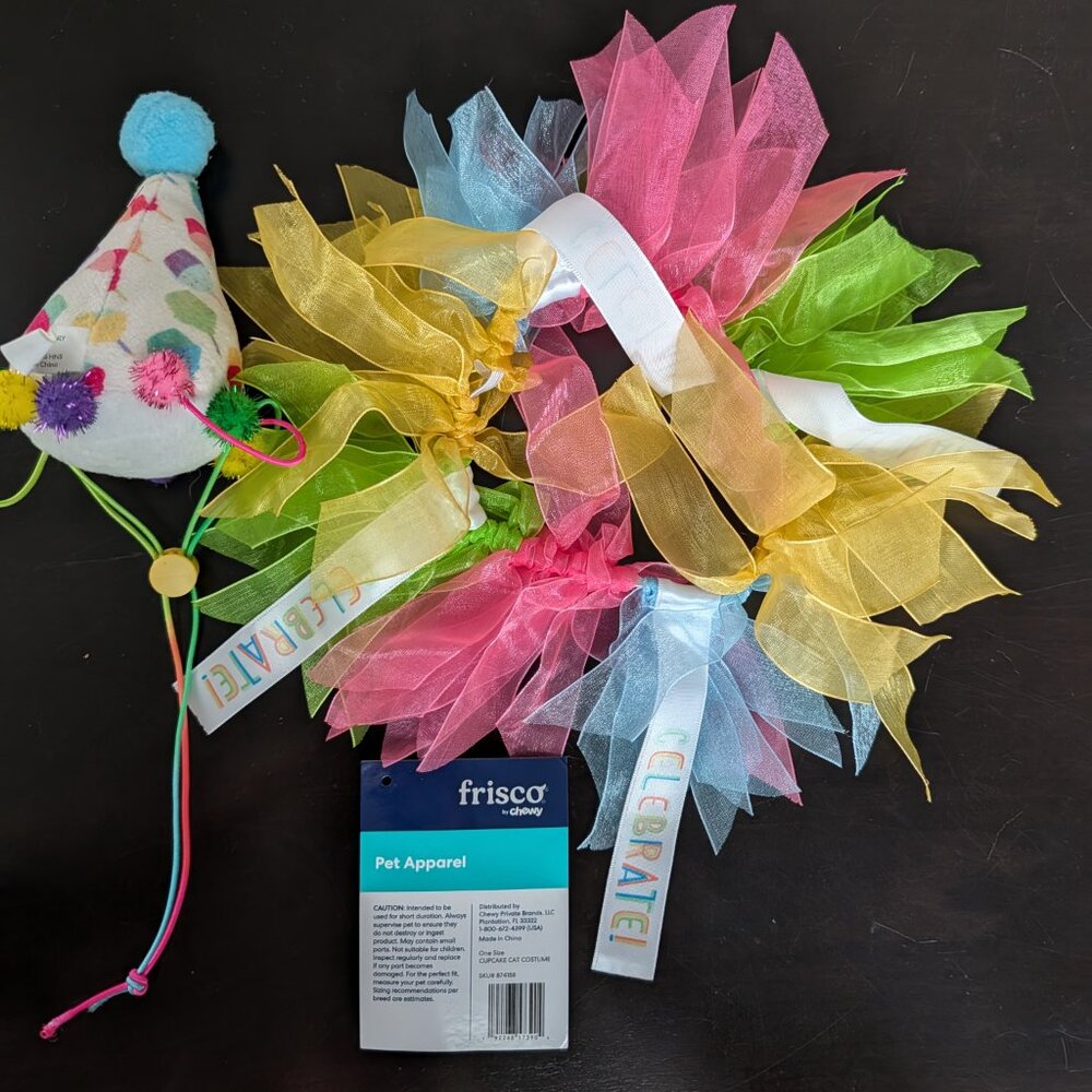 Frisco Cupcake Party Hat & Ruffle Collar Cat Birthday Accessory, One Size